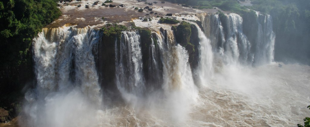 The thunderous Iguaçu falls from above. 